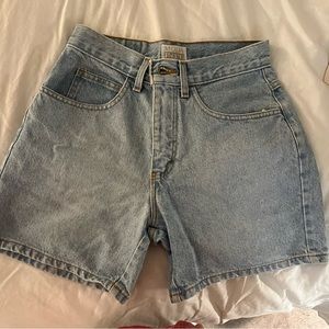 London jean light wash jean midi shorts vintage high rise size 2